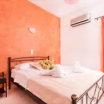 Hotel apartamentowy Voula Perissa (Santorini)