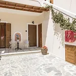 Hotel apartamentowy Voula 4*