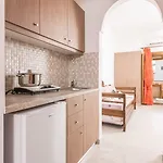 Hotel apartamentowy Voula 4*