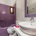 Voula Aparthotel