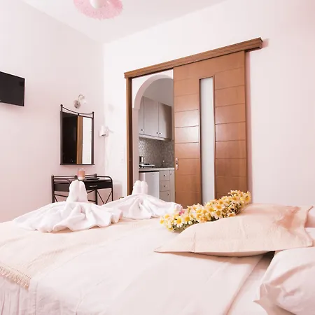Voula 4* Perissa (Santorini)