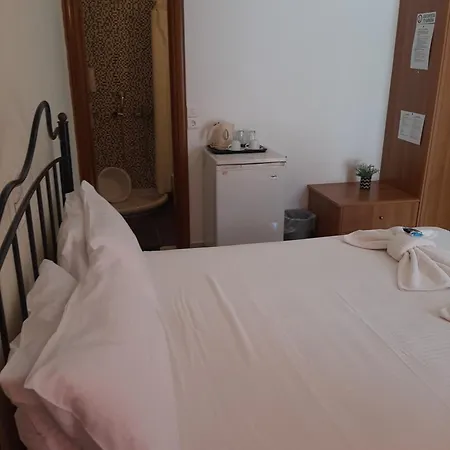 Voula 4* Perissa (Santorini)