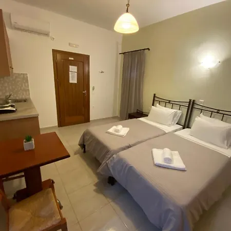 Voula Aparthotel Perissa (Santorini)