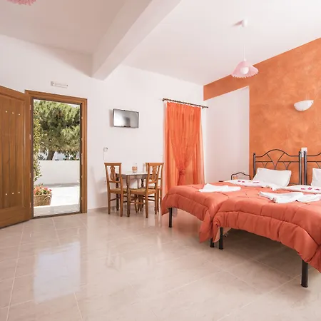 Voula 4* Perissa (Santorini)