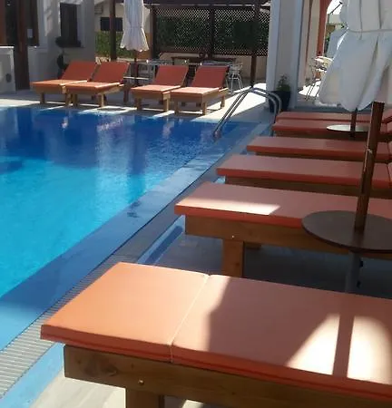Voula 4*