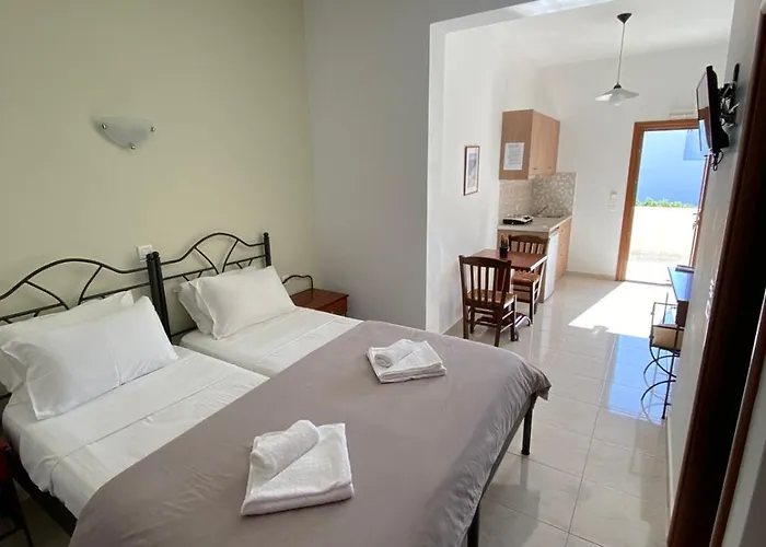Voula Aparthotel Perissa (Santorini)