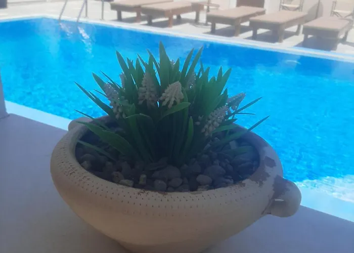 Apartmanhotel Voula Perísza