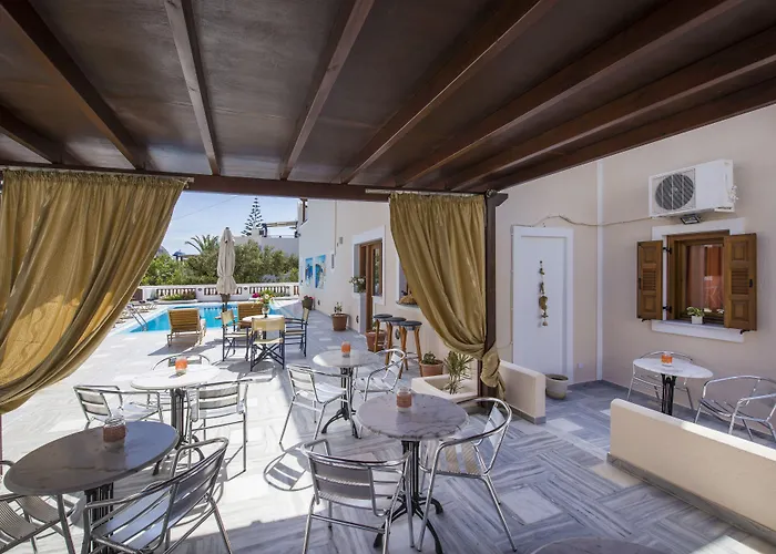 Voula Perissa (Santorini)