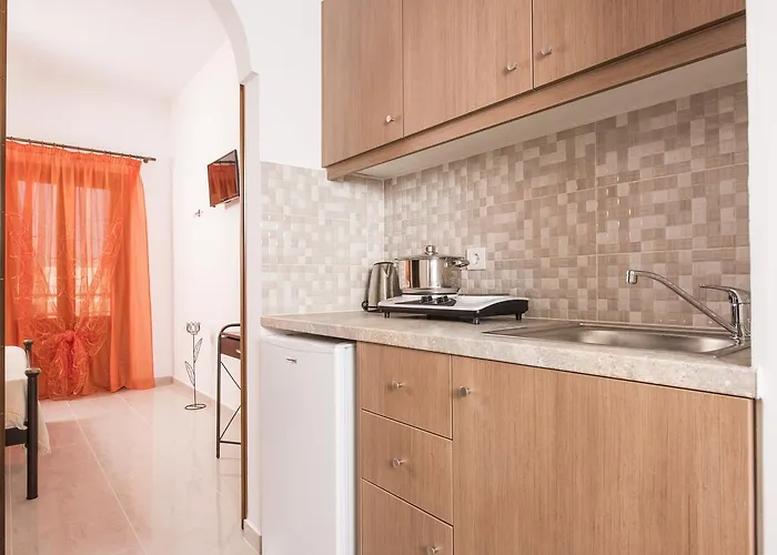 Apartmanhotel Voula 4*